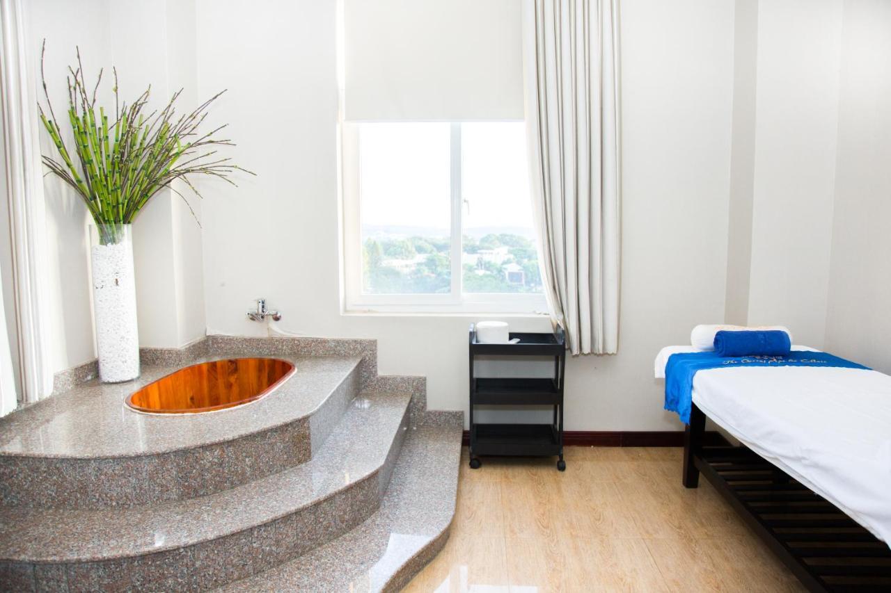 Hai Ba Trung Hotel & Spa Buon Ma Thuot Exterior photo
