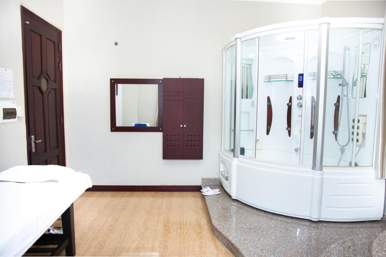 Hai Ba Trung Hotel & Spa Buon Ma Thuot Exterior photo